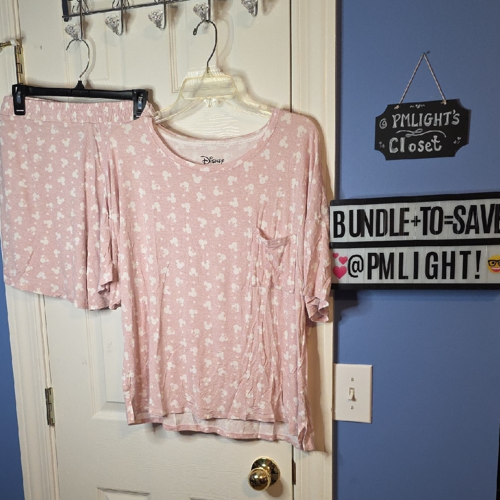 Disney Light Pink Sleepwear Short Sleeve Top Shorts XL Dots Pajamas